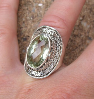 Zilveren ring gezet met groene Amethist ring maat 18 mm